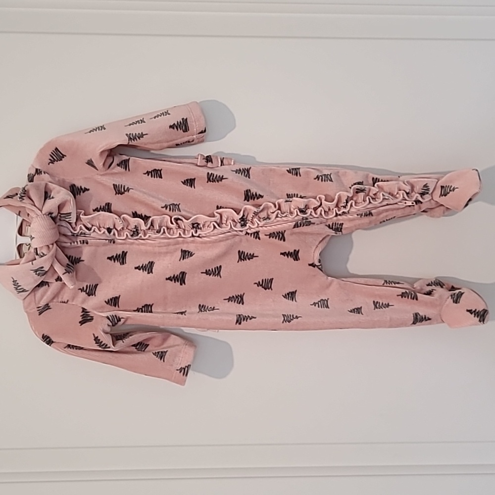 Jessica Simpson Pink Christmas Tree Sleeper with Matching Headband